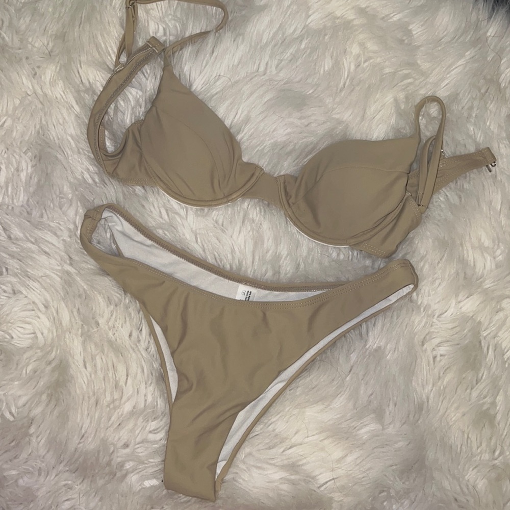 Beige Bikini / Never worn